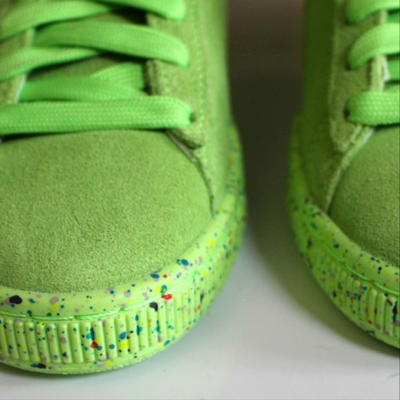 ✨🆕✨ NWOB Puma Suede Shoes for Kids - Picture 13 of 13